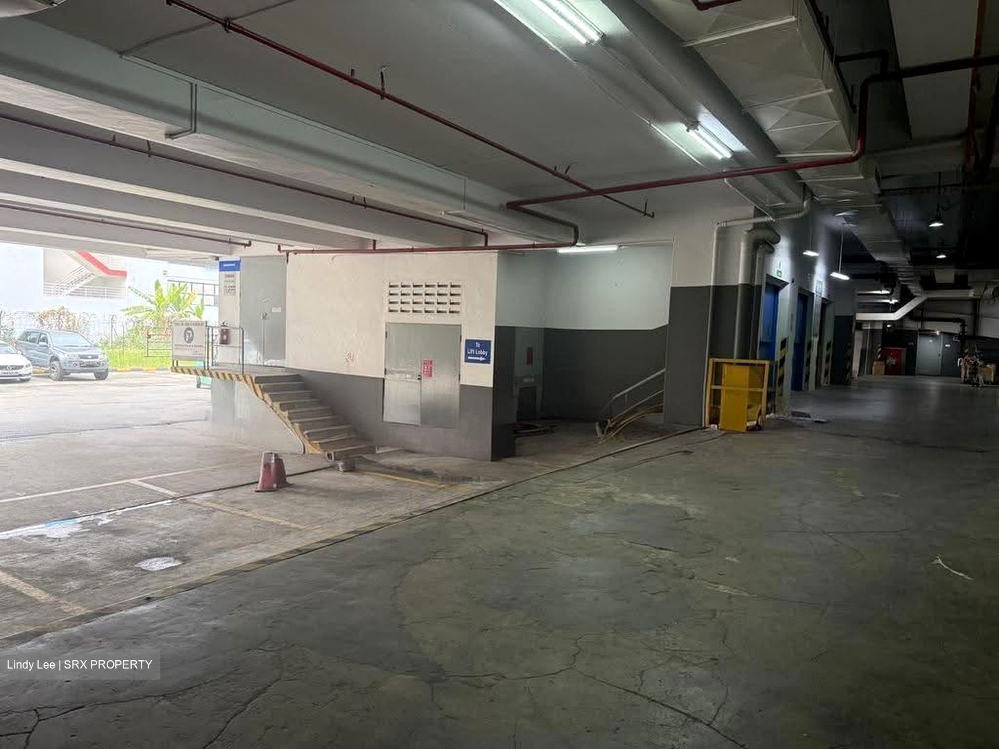 Noble Warehouse (D13), Factory #633725281